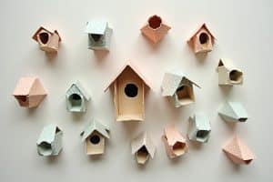 14 Bastelanleitungen Vogelhaus aus Milchkarton